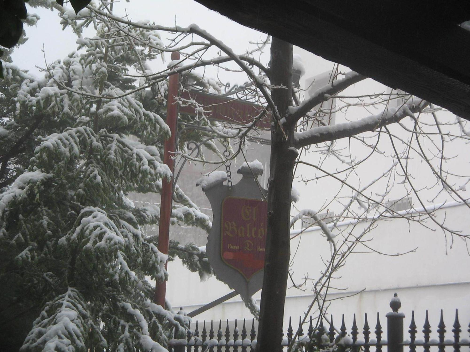雪花阳台酒店 拉苏维亚 外观 照片